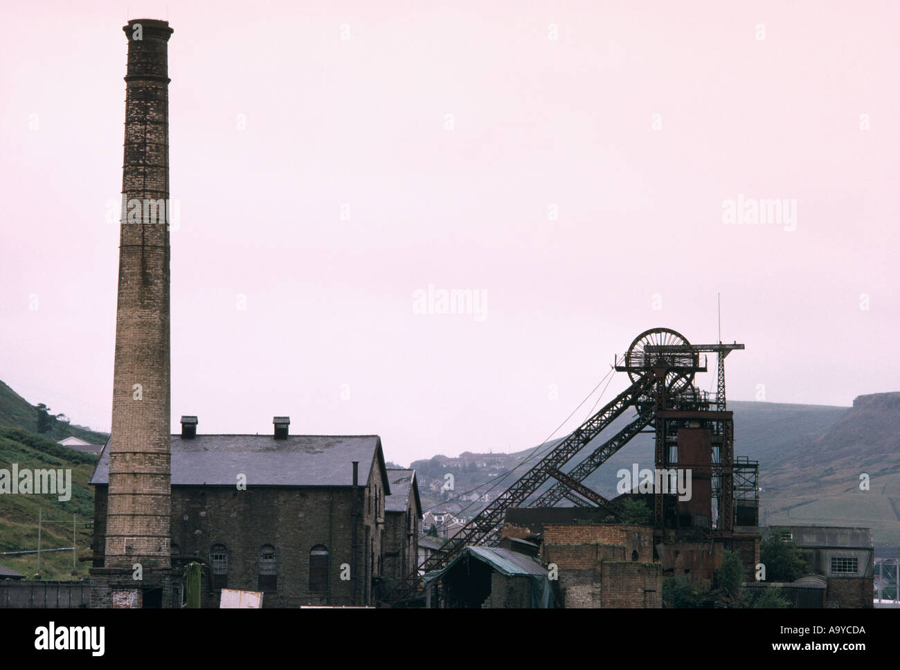 Una mina de carbón en Gales del Sur de Gales en Gran Bretaña en el Reino Unido. Rhondda Valley Industria Minería Industrial Historia Colliery Pit Miner Foto de stock