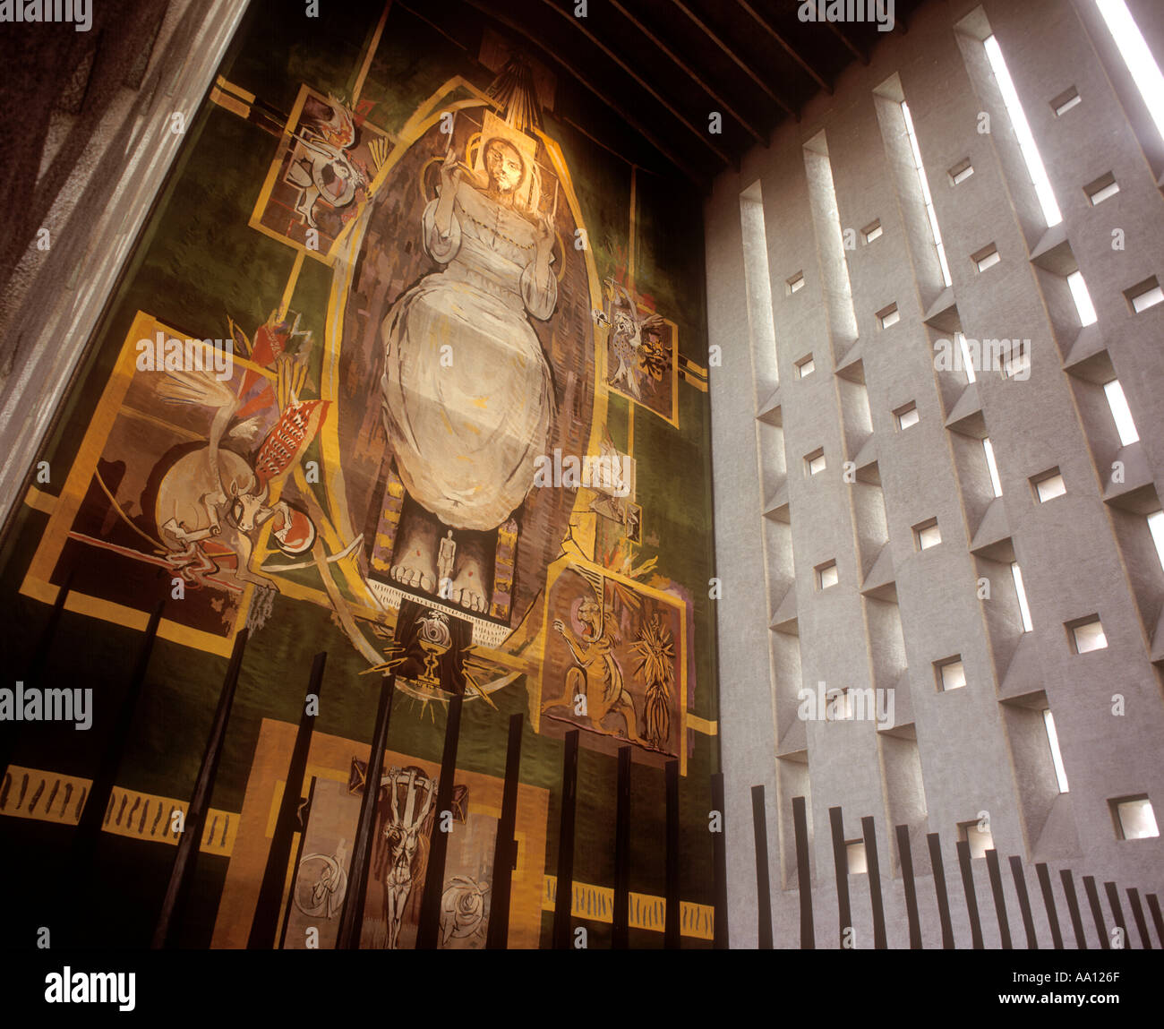 Interior de la catedral de Coventry Coventry Inglaterra Foto de stock