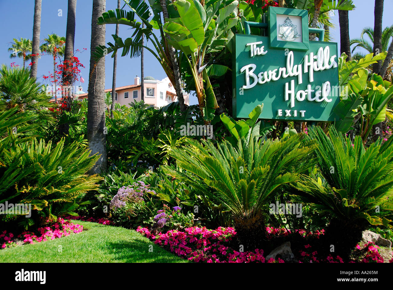 El Hotel Beverly Hills y jardines Foto de stock