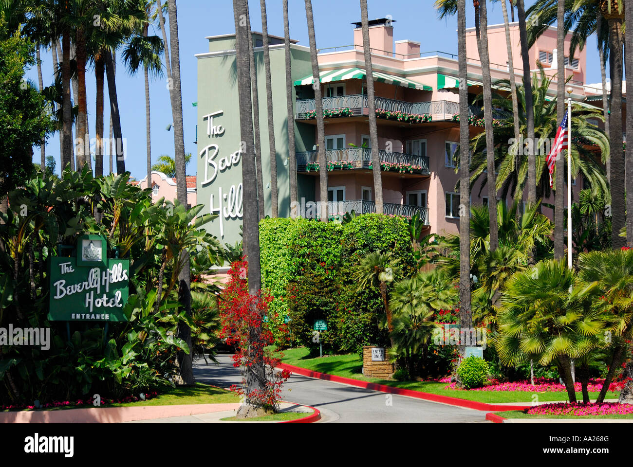 El Hotel Beverly Hills y jardines Foto de stock