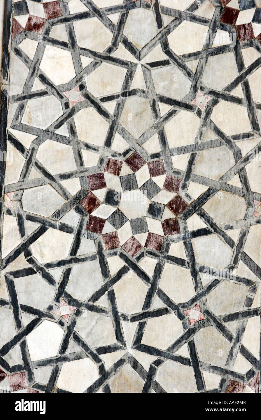 Mosaicos en las paredes de la Gran Mezquita de los omeyas, la Ciudad Vieja de Damasco (Siria) Foto de stock