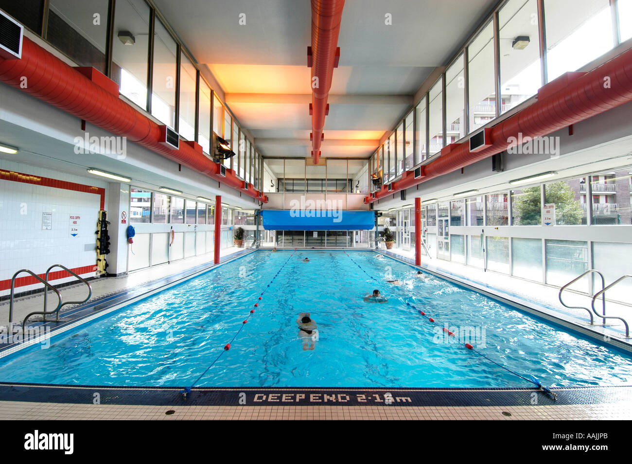 La piscina pública, Londres, Inglaterra, Reino Unido. Foto de stock