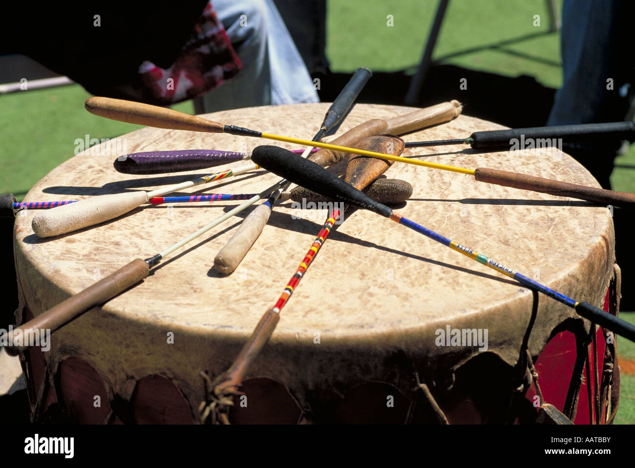 Elk263 2831 Montana Reserva Blackfeet Browning Indios Norteamericanos días drum Foto de stock