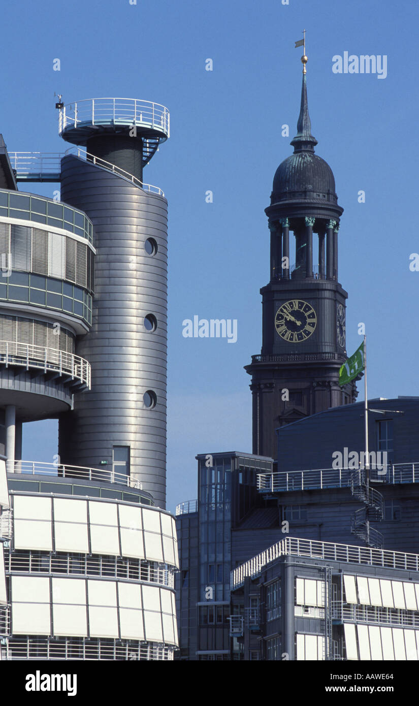 Editorial de Gruner und Jahr, iglesia Michaeliskirche, Hamburgo, Alemania. Foto de stock