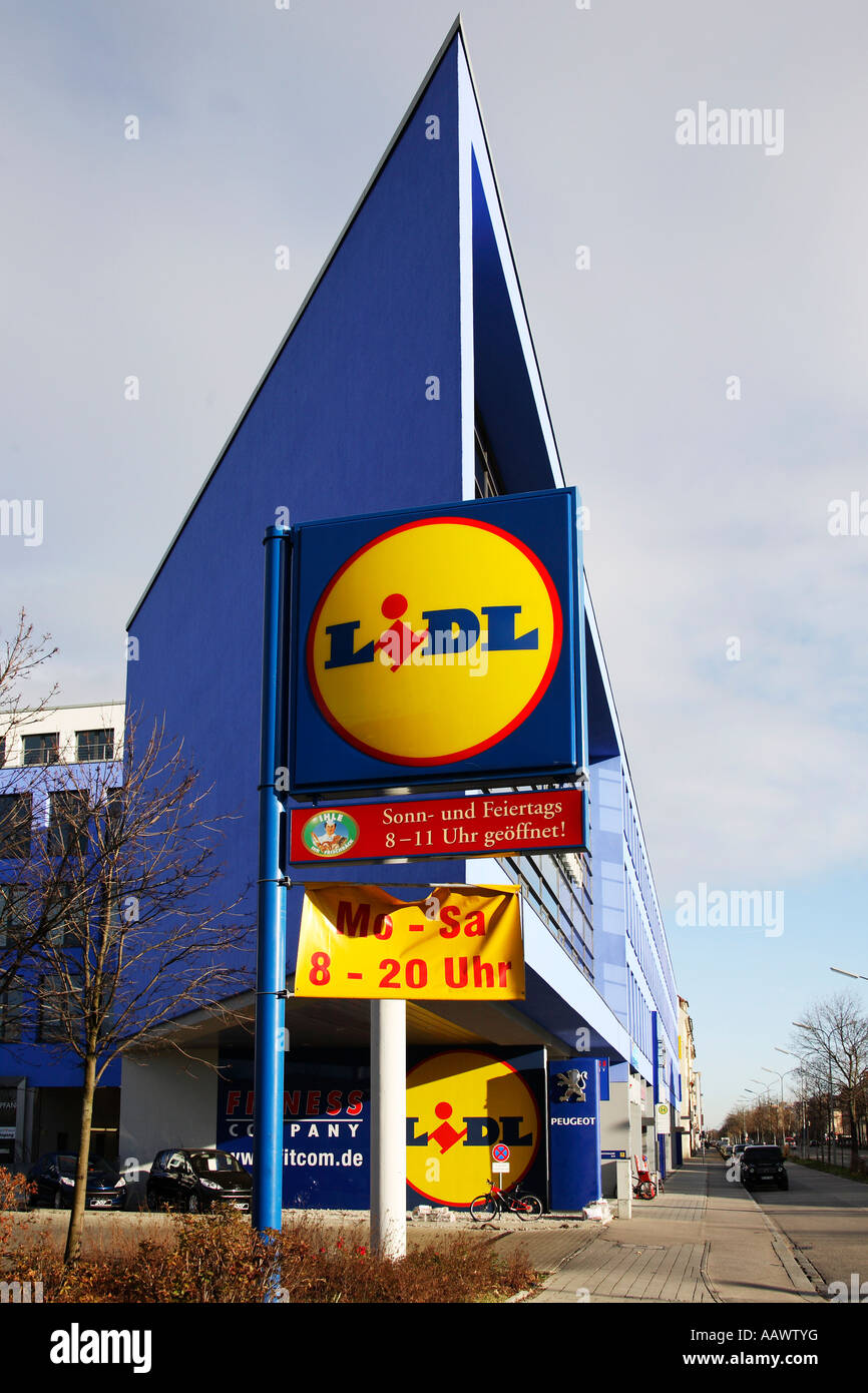 Descuento Lidl supermercado empresa firmar Fotografía de stock - Alamy