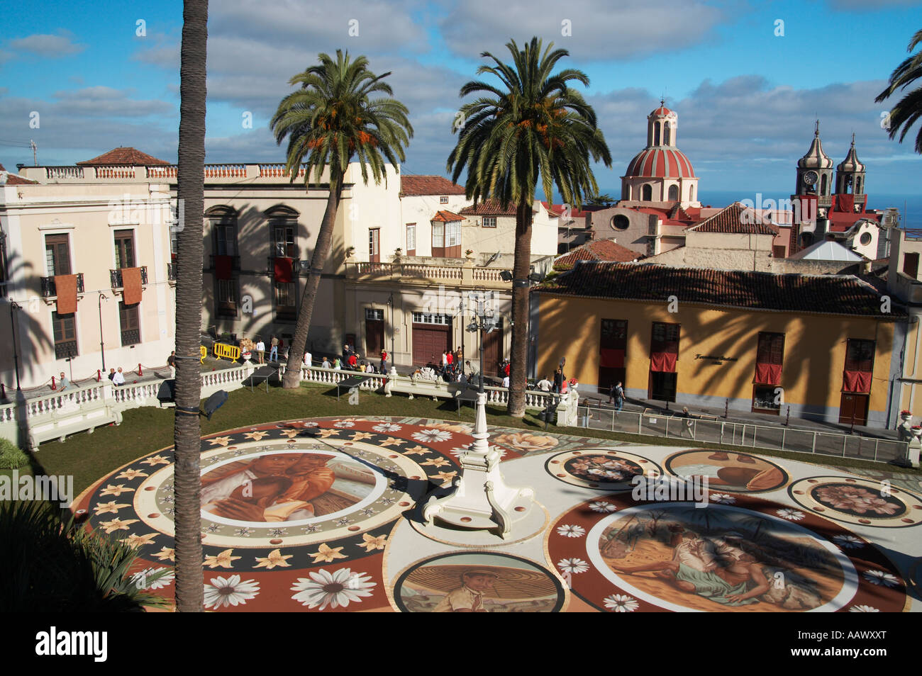 La alfombra (moqueta) del Corpus Christi, Plaza del Ayuntamiento, La