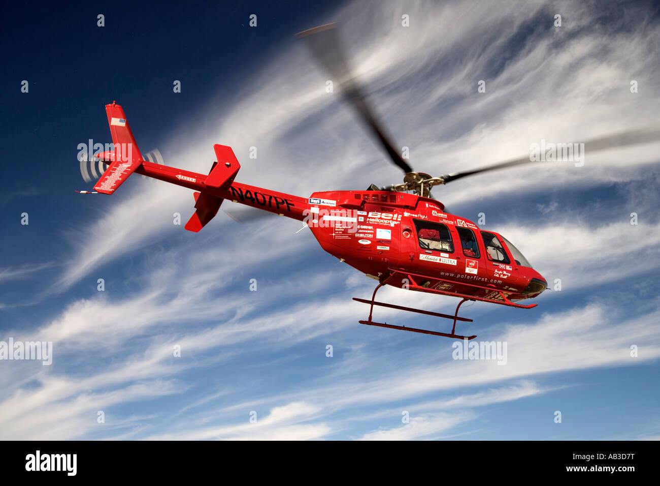 Helicóptero Bell 407, polo a polo, Polar primer vuelo, Nevada Foto de stock