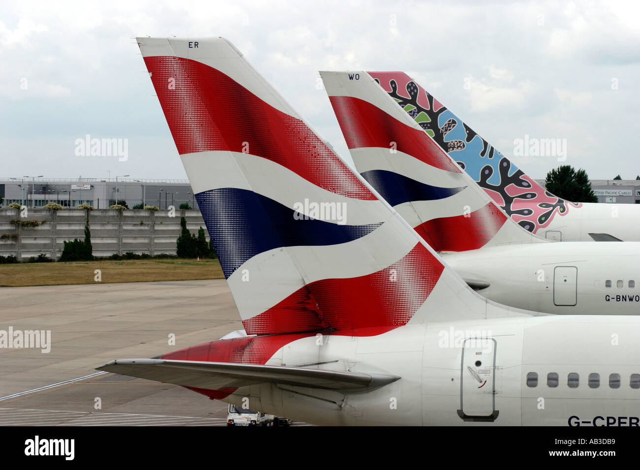 Cola de aviones aviones Londres Reino Unido Foto de stock