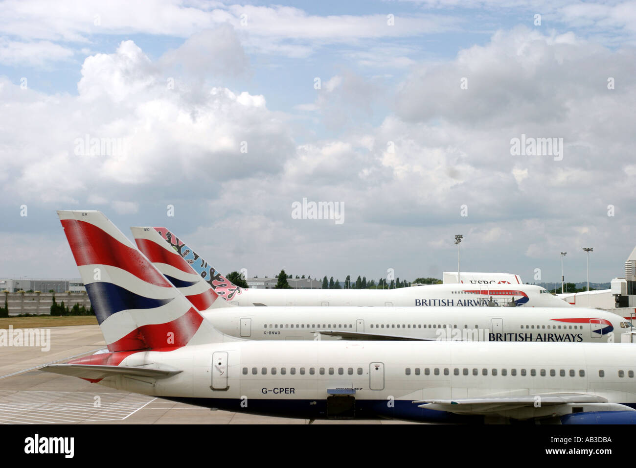 Los aviones en Stand aeropuerto Londres Reino Unido Foto de stock