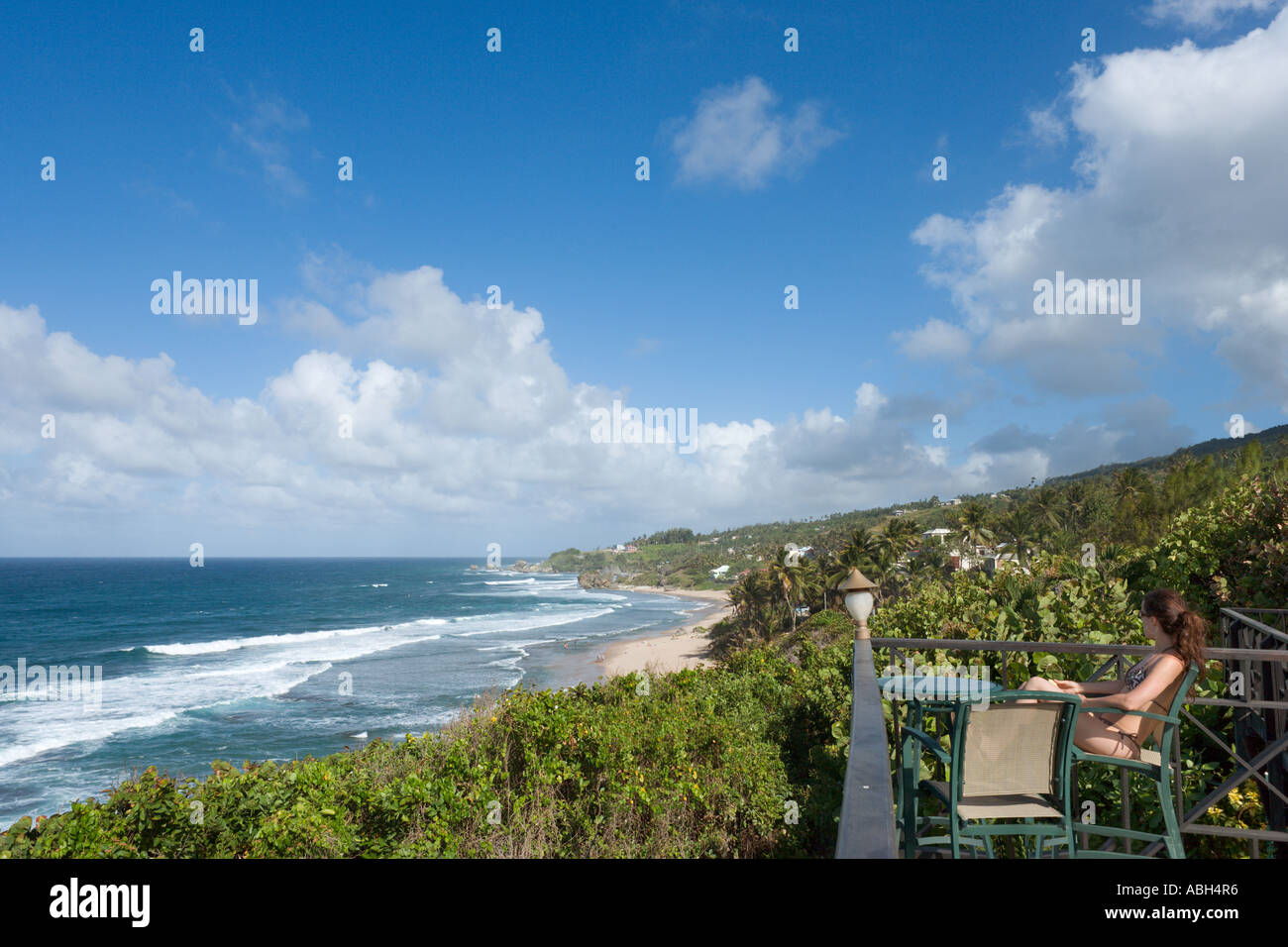 Vista desde el Edgewater Hotel, East Coast, Barbados, Antillas Menores, Las Antillas, Caribe Foto de stock
