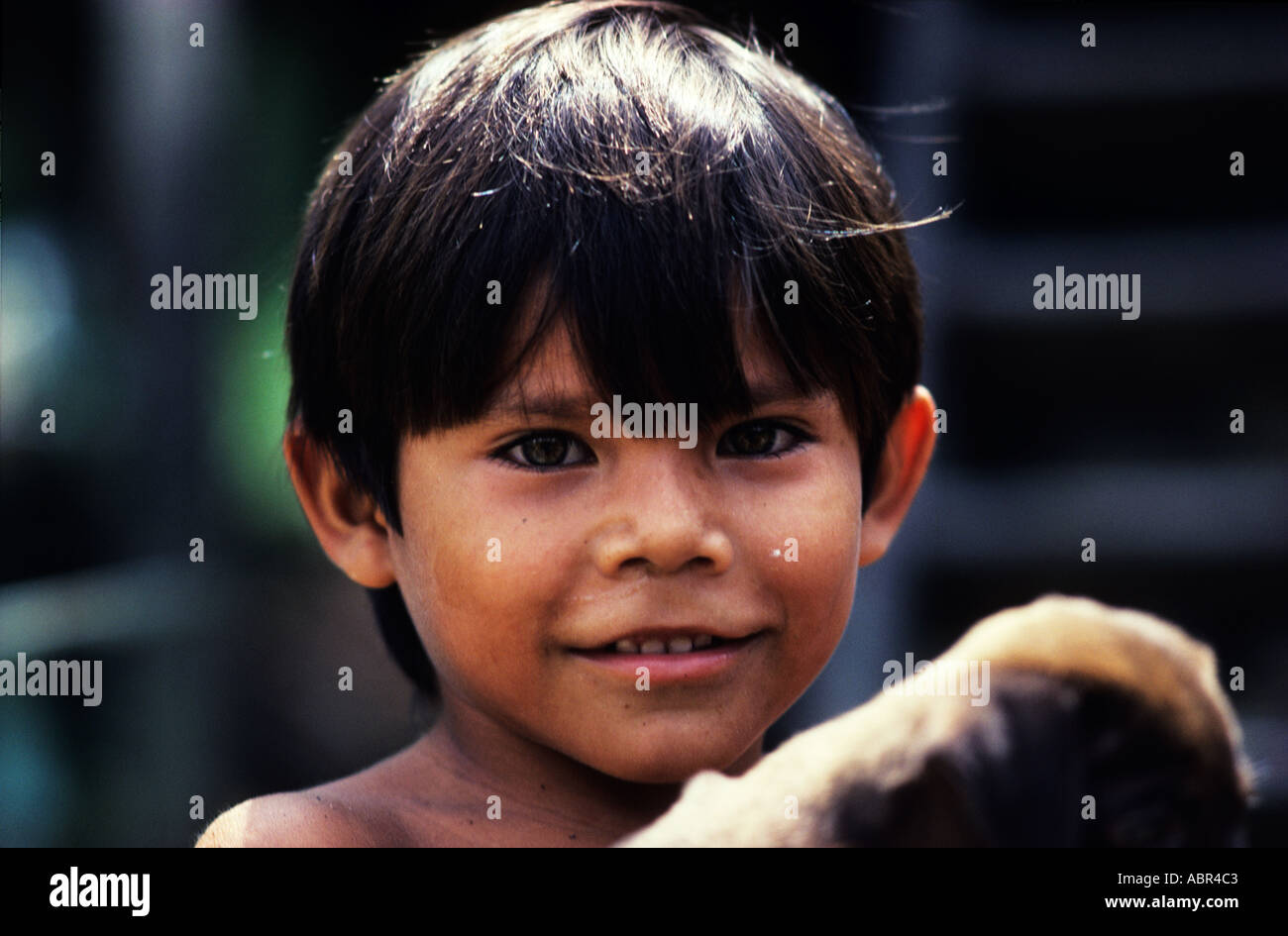 Juruena, Amazonas, Brasil. Retrato de un colono caboclo chico. Foto de stock