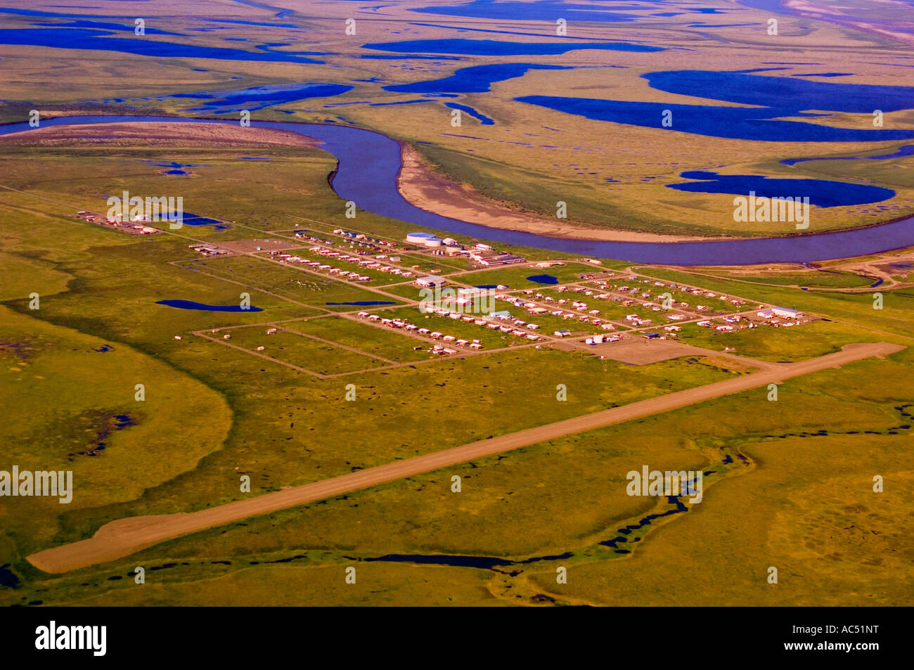 Pueblo Nuiqsut Fotos e Imágenes de stock Alamy