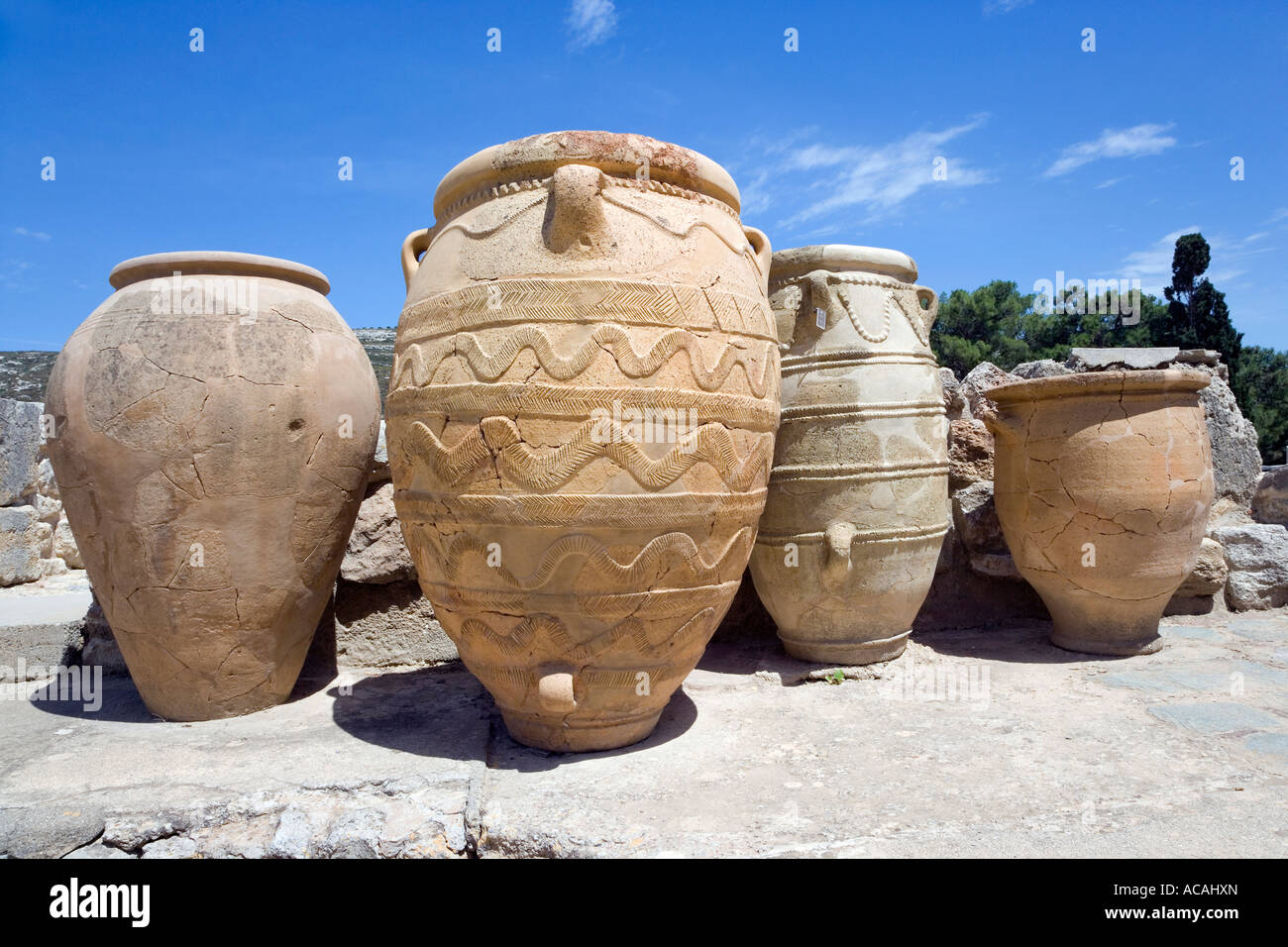 Cuatro recipientes, Palacio de Knossos, Creta, Grecia Foto de stock