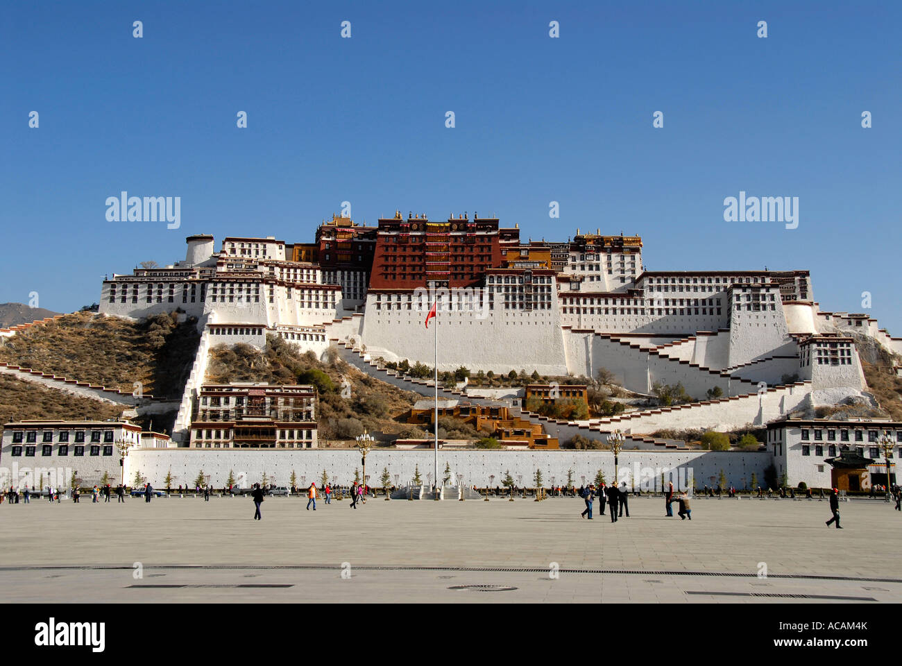 El Potala palacio de invierno del Dalai Lama Lhasa, Tibet, China Foto de stock