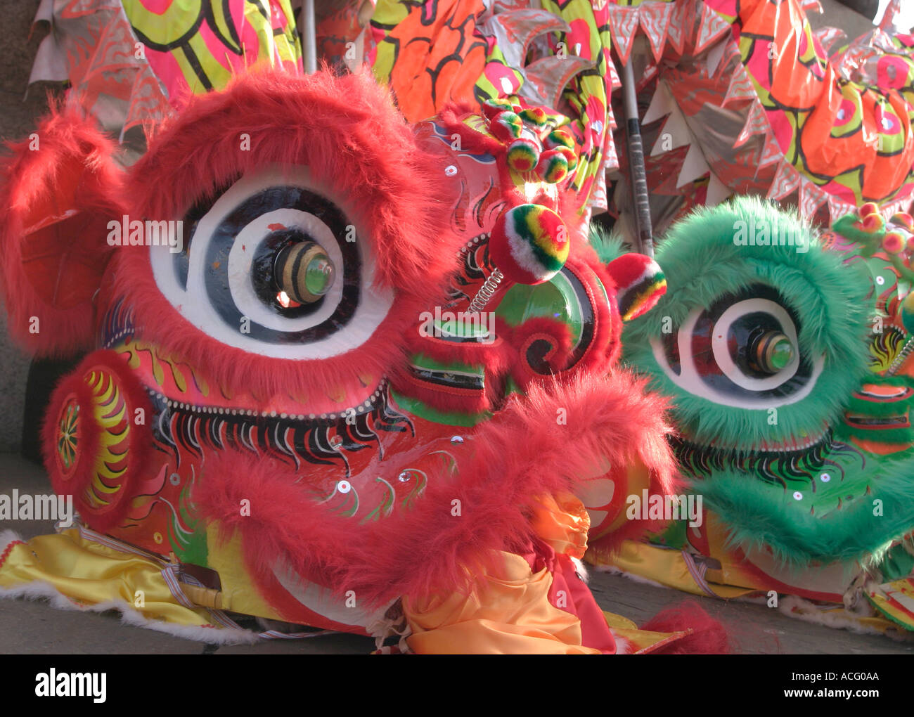 Máscaras de dragón para celebraciones del Año Nuevo Chino. Trafalgar Square, Londres, Inglaterra Foto de stock