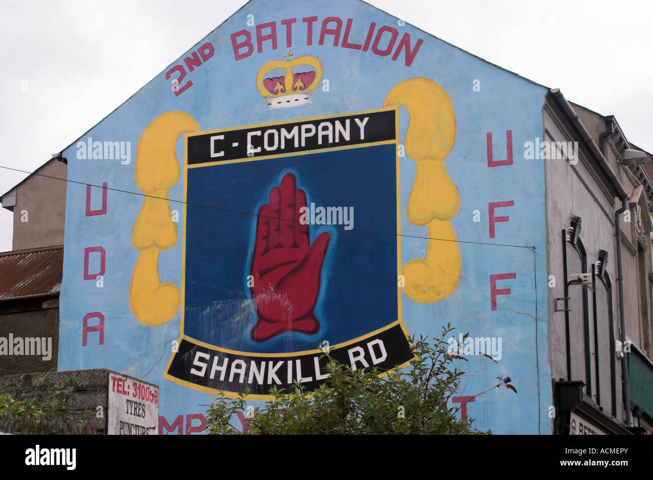 UDA UFF 2do Batallón mural Shankill Road Belfast Belfast Condado de Antrim de Irlanda del Norte Foto de stock