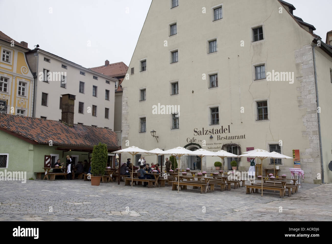 Cafetería y Restaurante Salzstadel, Regensburg, Alemania Foto de stock