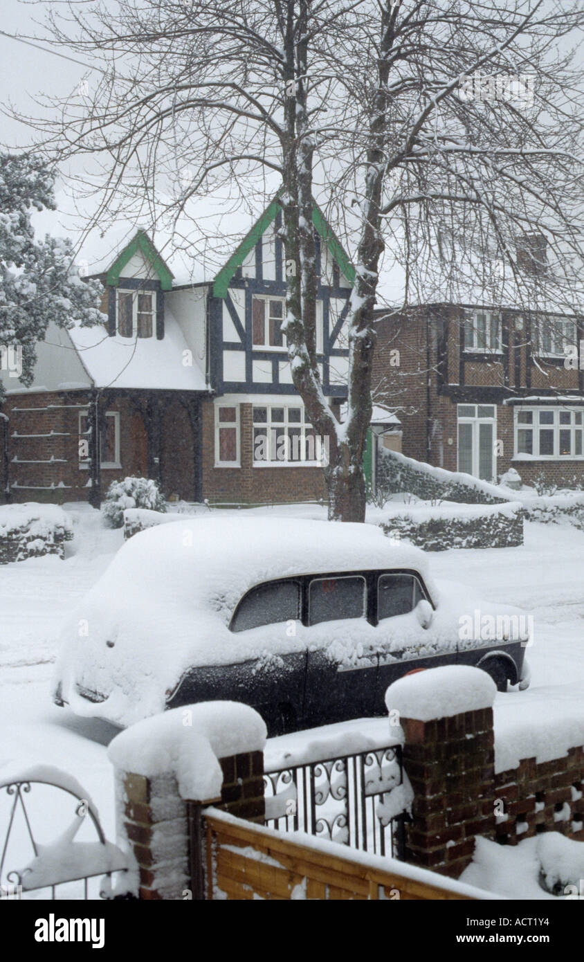 Gravesend Kent en la nieve Foto de stock