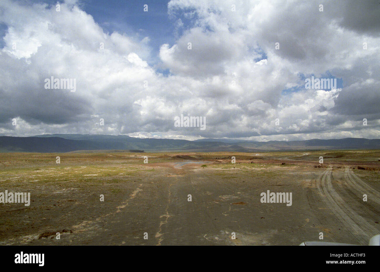 De paisaje pintoresco en el cráter del Ngorongoro Tanzania Foto de stock