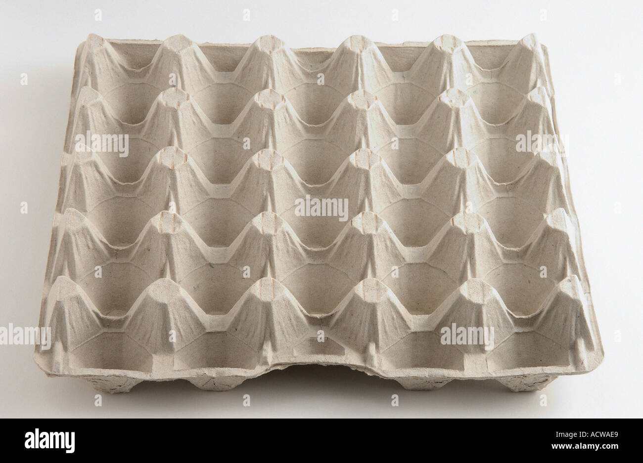 Cartón de huevos vacío Fotografía de stock - Alamy