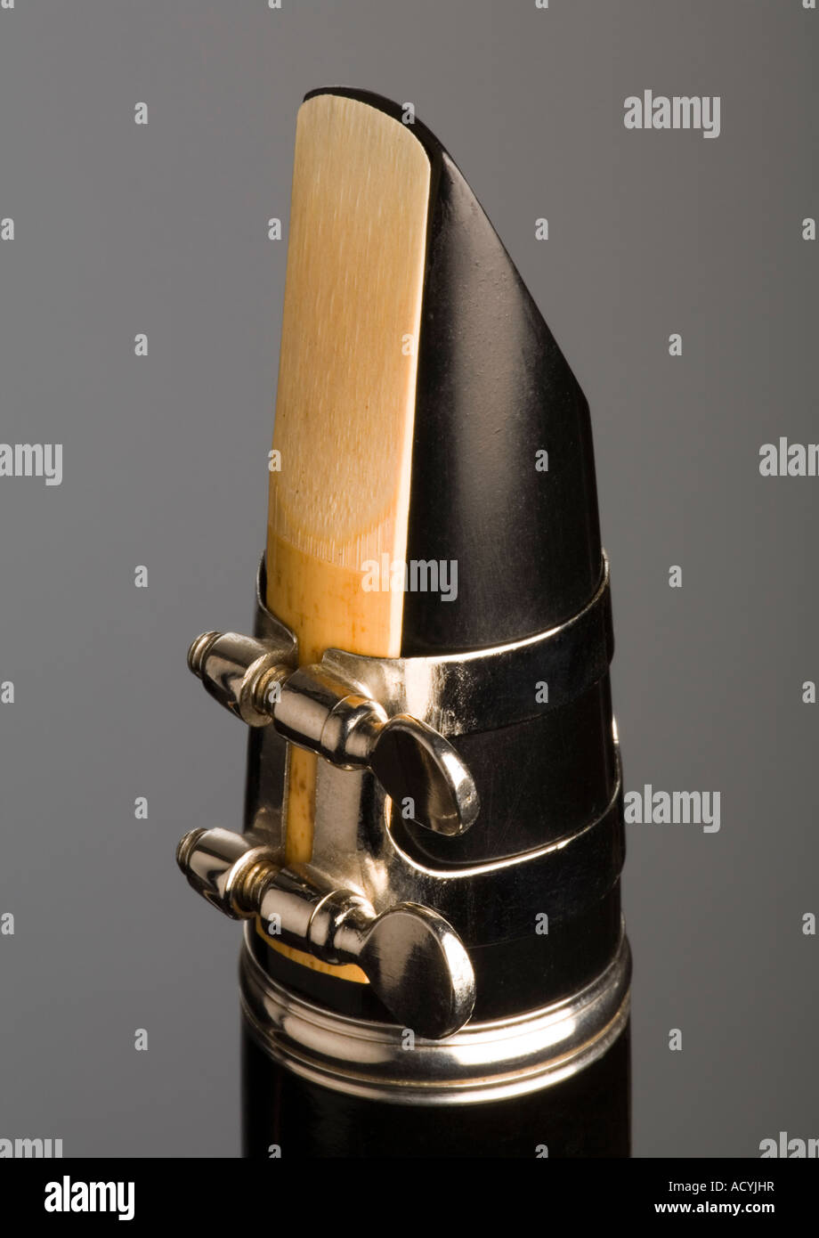 Boquilla clarinete mostrando el único reed Fotografía de stock - Alamy