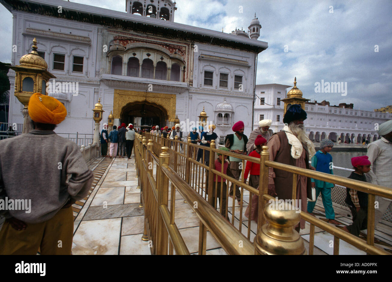 Amritsar India Sri Harmandir (Templo de Oro) Darshani Deori Foto de stock