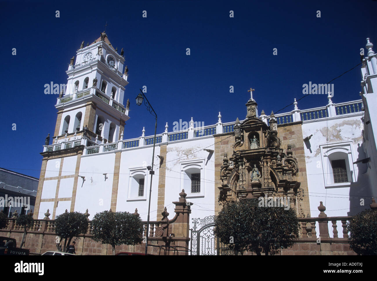 Catedral Metropolitana y Plaza 25 de Mayo, Sucre, Bolivia Foto de stock