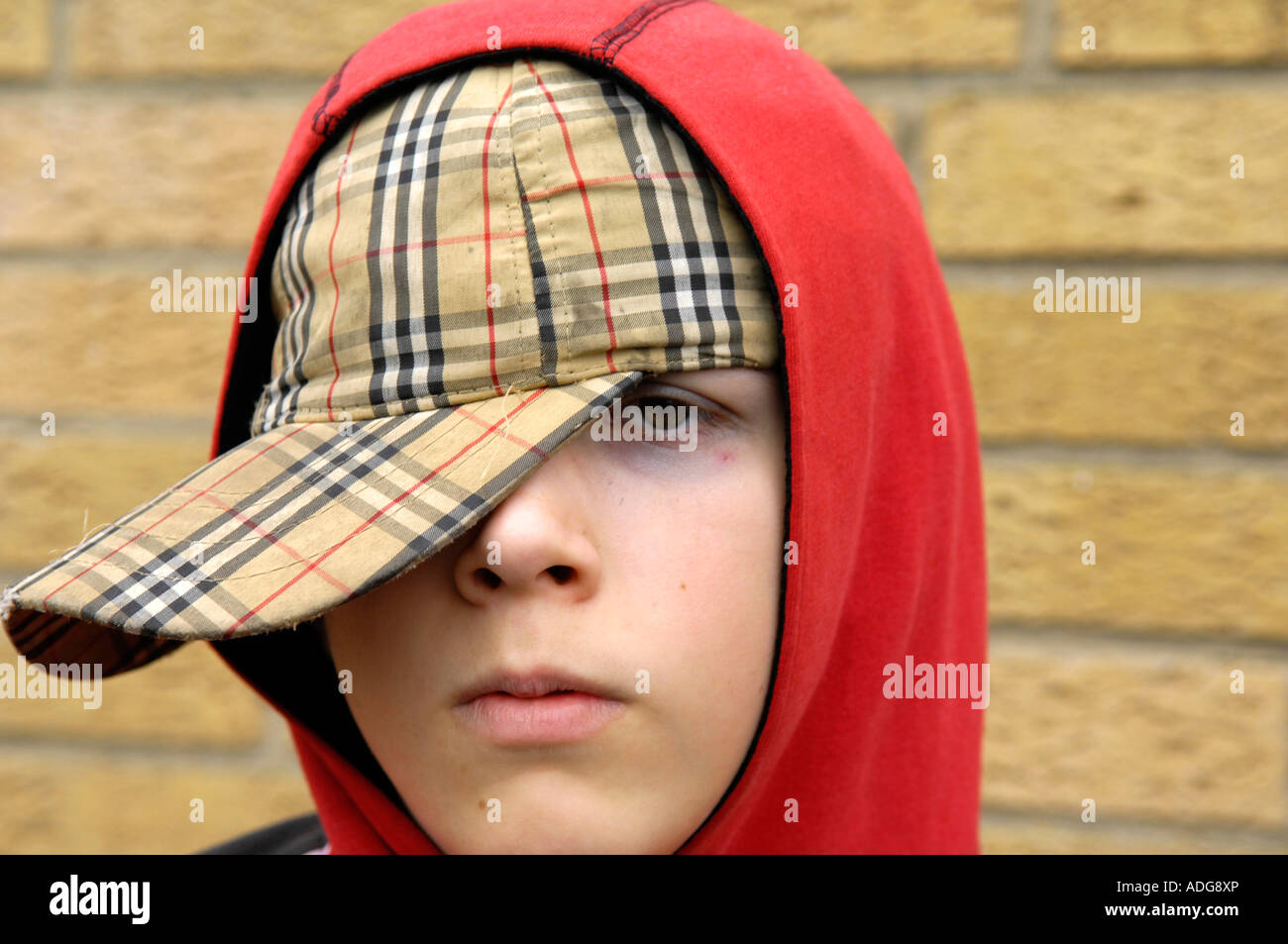 Gorra burberry fotografías e imágenes de alta resolución - Alamy