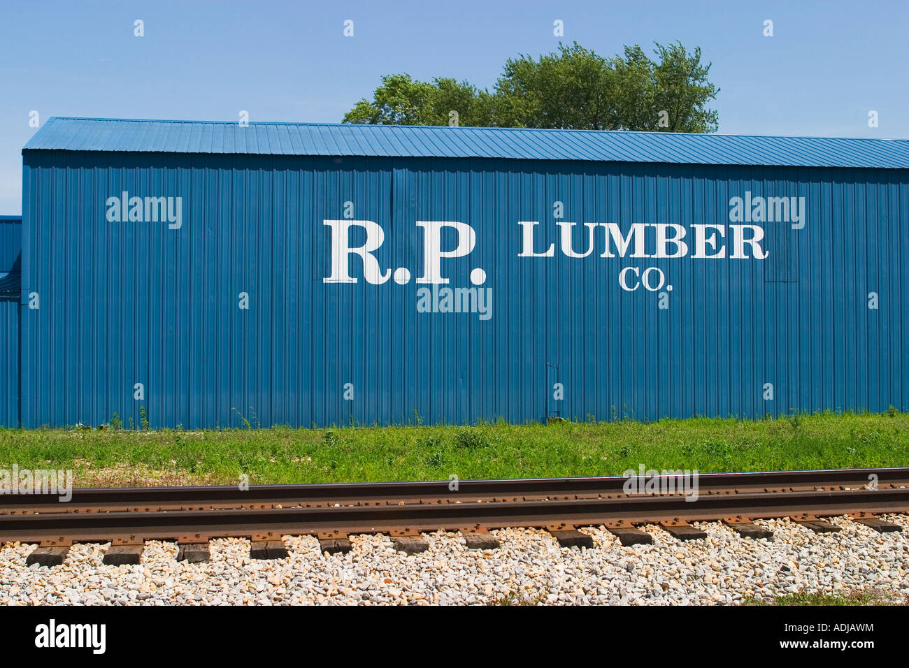 ILLINOIS Chatham R P Lumber Empresa pintado en el lateral del edificio