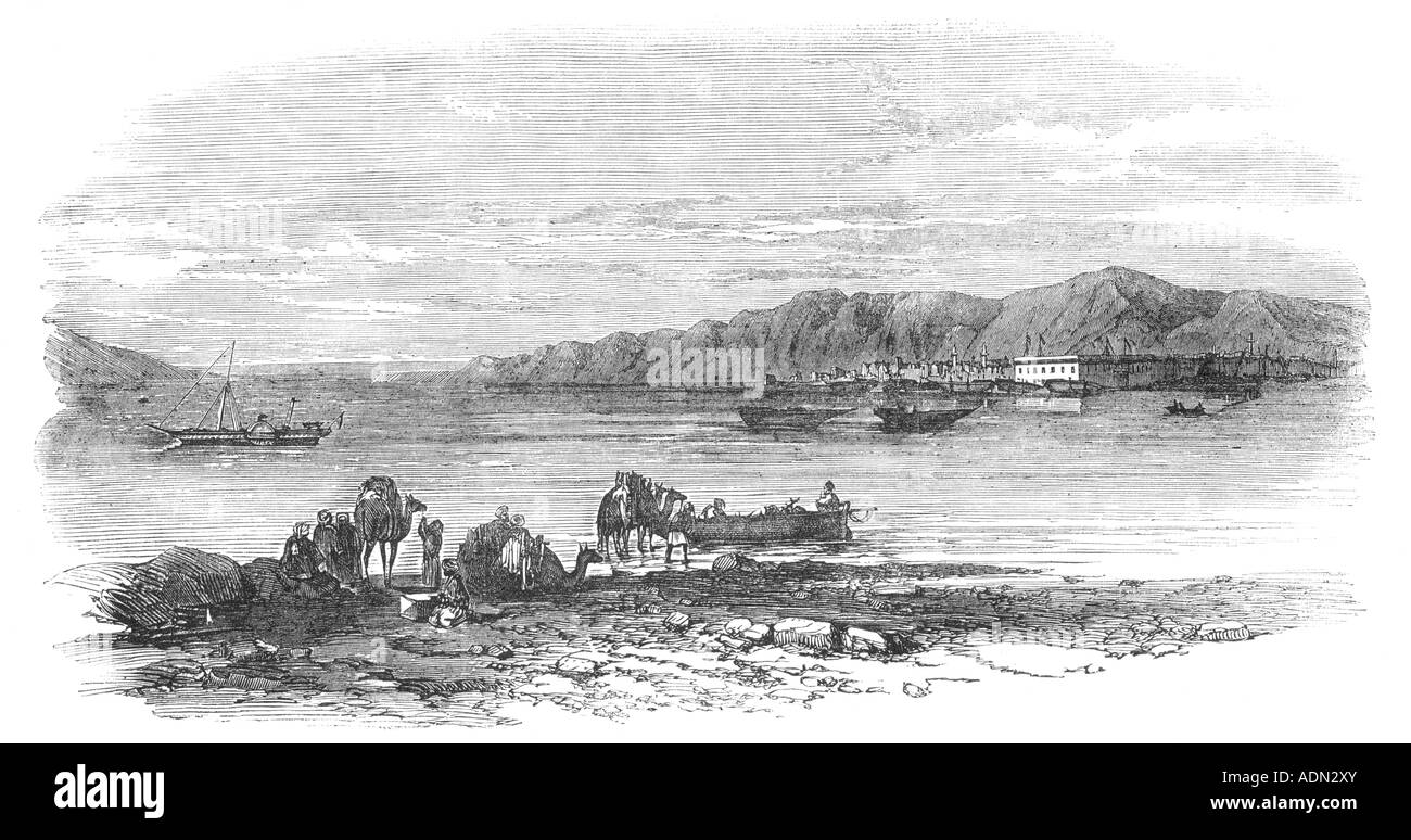 Vista de Suez desde la costa de Asia, el grabado del siglo XIX. Foto de stock