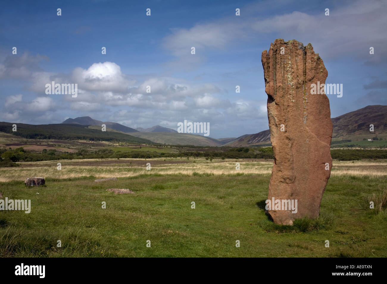 Un monolito de Machrie Moor Arran parte de los círculos de piedra de Escocia Foto de stock