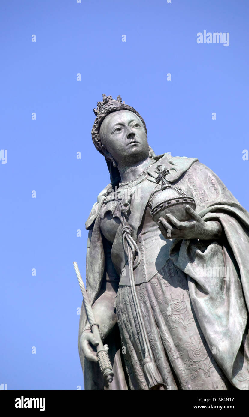 Estatua de la Reina Victoria en Victoria Square, Birmingham, Reino Unido Foto de stock