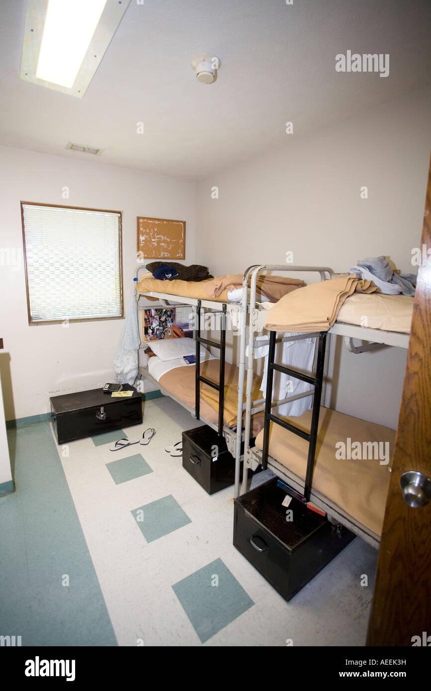 Celda en el Centro Penitenciario para Mujeres de Nebraska en York, Nebraska, EE.UU. Foto de stock