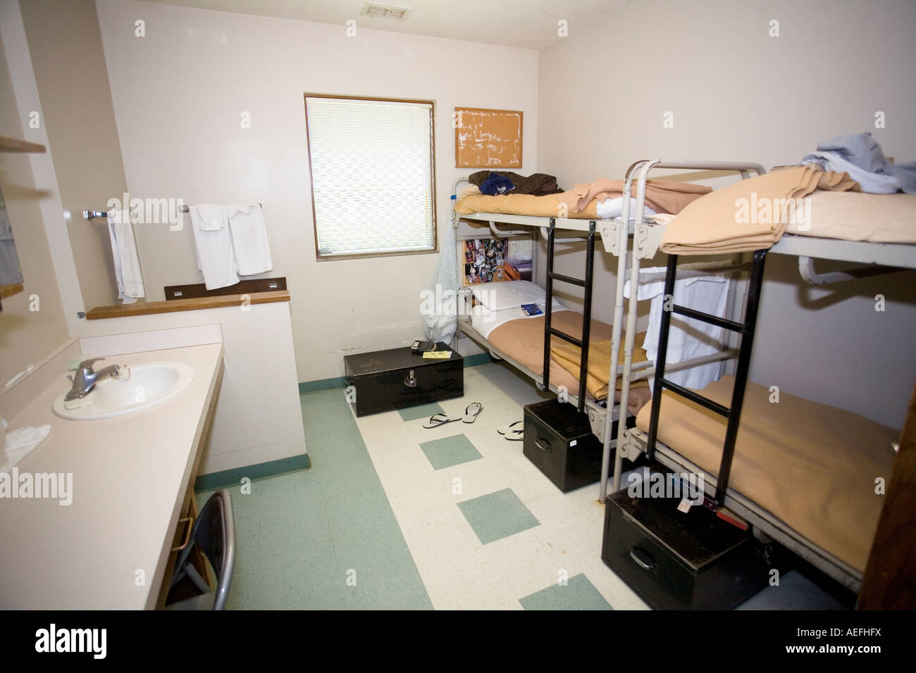 Celda en el Centro Penitenciario para Mujeres de Nebraska en York, Nebraska, EE.UU. Foto de stock