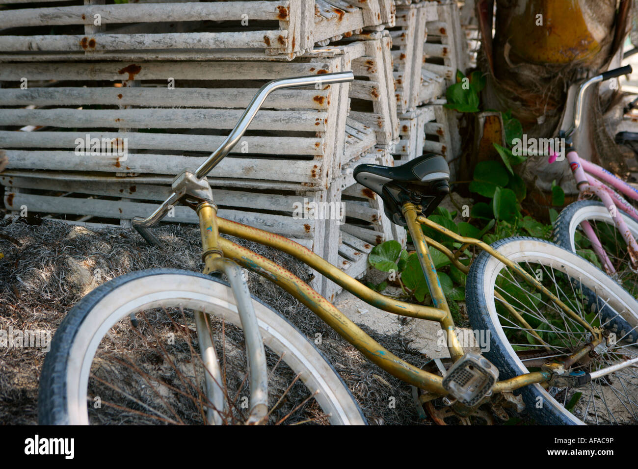 Bicicletas viejas fotografías e imágenes de alta resolución - Alamy