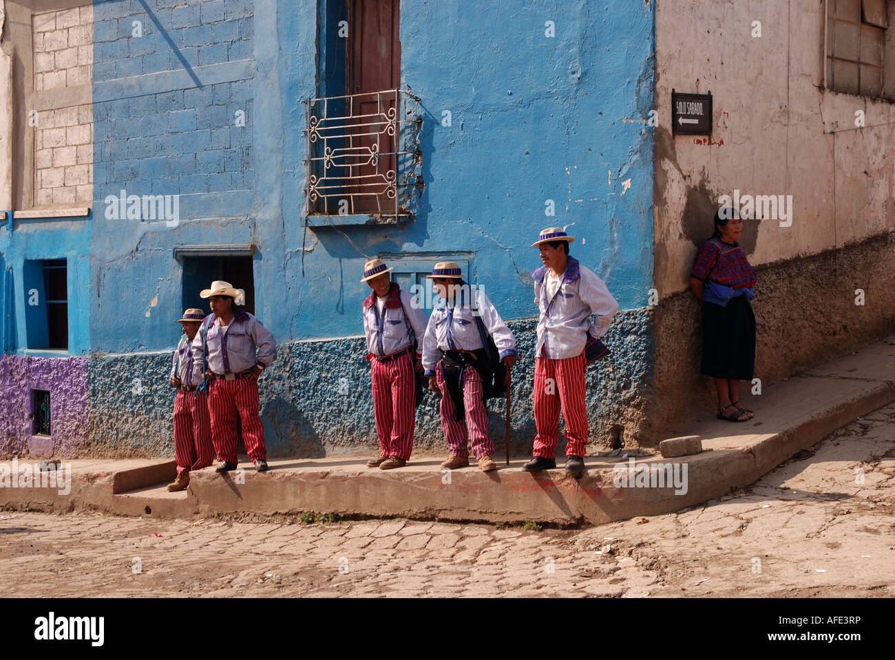 Hombres Guatemaltecos Fotografías E Imágenes De Alta Resolución Alamy 5272