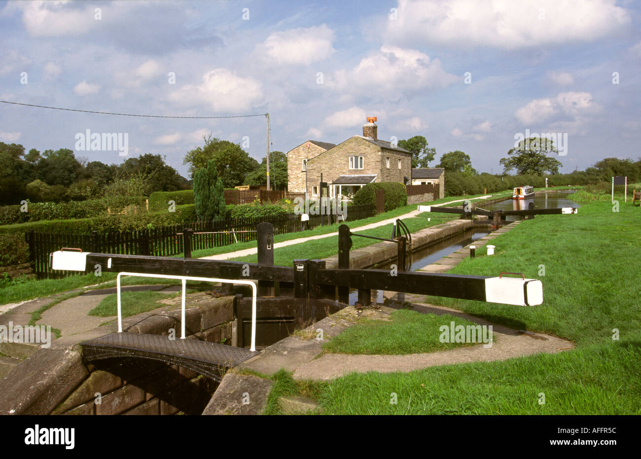 Cheshire Macclesfield Canal en Bosley bloqueos Foto de stock