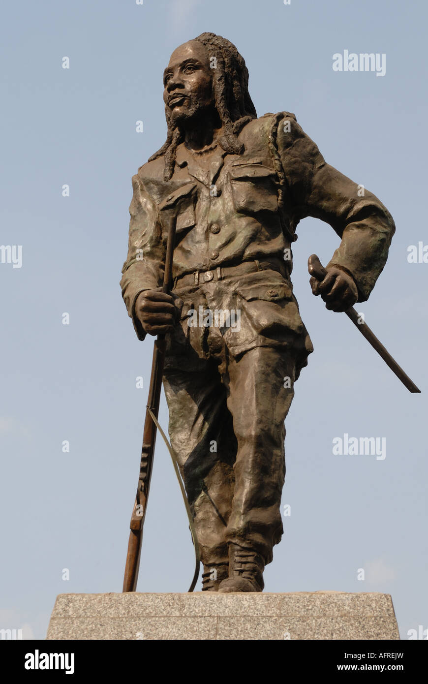 Estatua de Dedán Kimathi Freedom Fighter Nairobi Kenya África Oriental Foto de stock