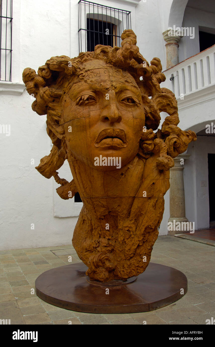 Una escultura de resina de poliéster por Javier Marin llamado 'Hoy es