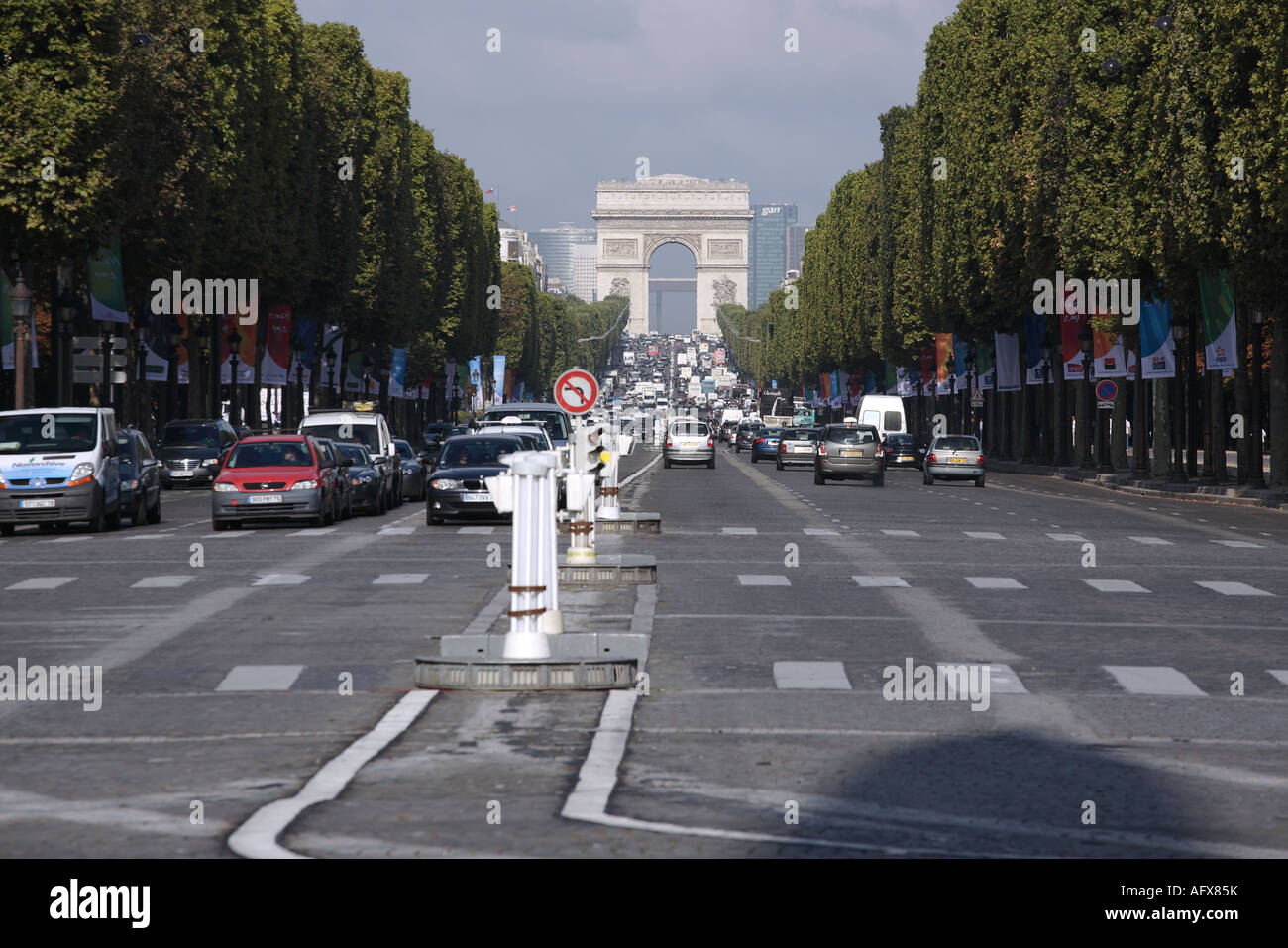 Arc de Triomphe y de los Champs Elysee, París, Francia Foto de stock