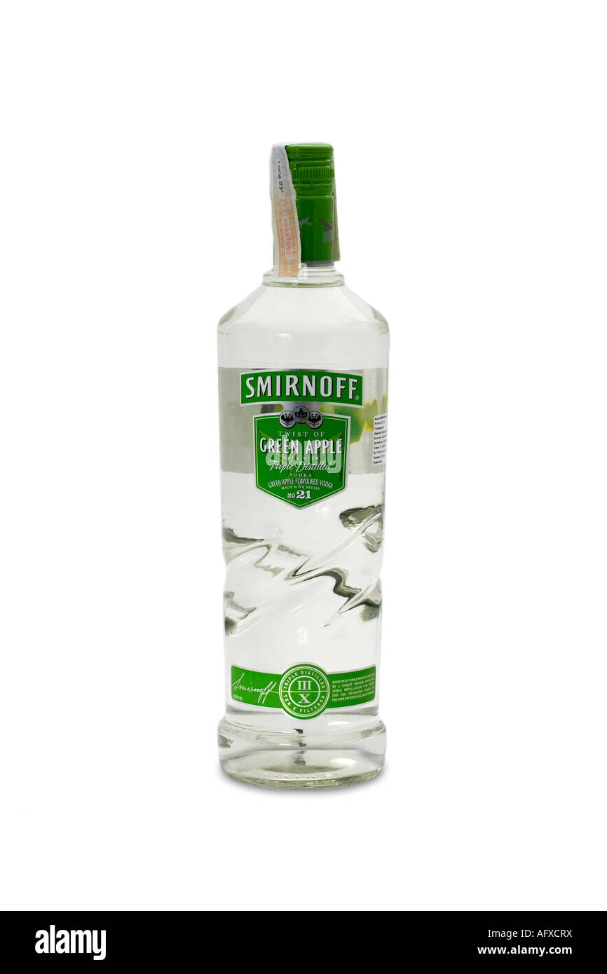 Vodka Smirnoff de manzana verde Fotografía de stock - Alamy