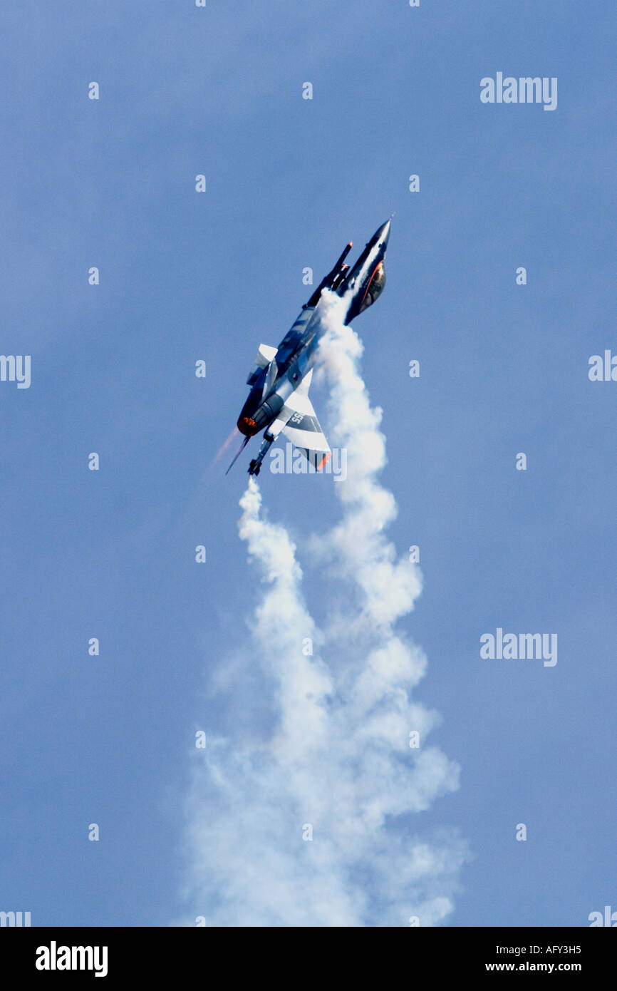 General Dynamics F-16AM combates Falcon de la Fuerza Aérea Real de los Países Bajos Volkel Fairford Air Show 2006 Foto de stock