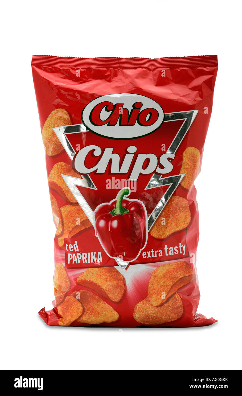 Chio chips con patatas pimentón rojo Fotografía de stock - Alamy