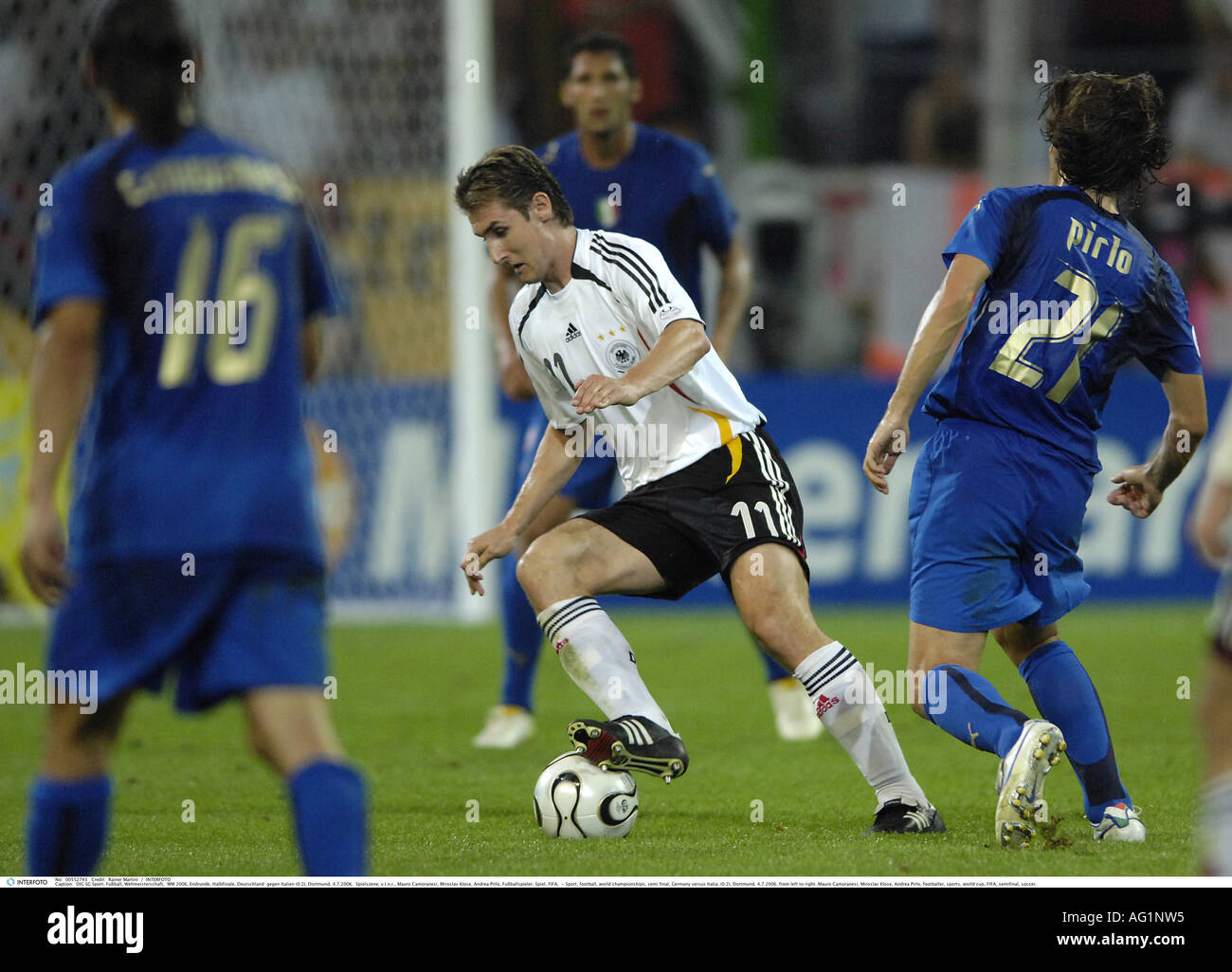Klose world cup final 2006 germany fotografías e imágenes de alta