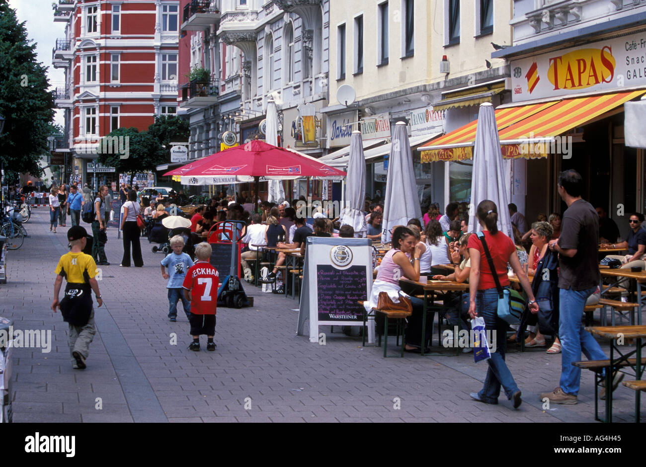 Alemania Hamburgo St Pauli, la zona de moda de Schanzenviertel con muchas tiendas y cafés Foto de stock