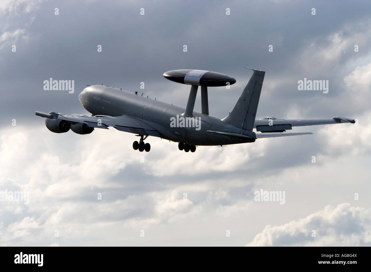 Boeing E-3 Sentry es un militar sistema aerotransportado de alerta y control AWACS AVIÓN Foto de stock