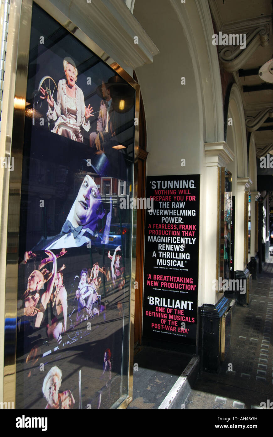 Caberet el Musical, el Teatro Lírico, Shaftesbury Avenue, West End, Londres, Inglaterra, Reino Unido Foto de stock