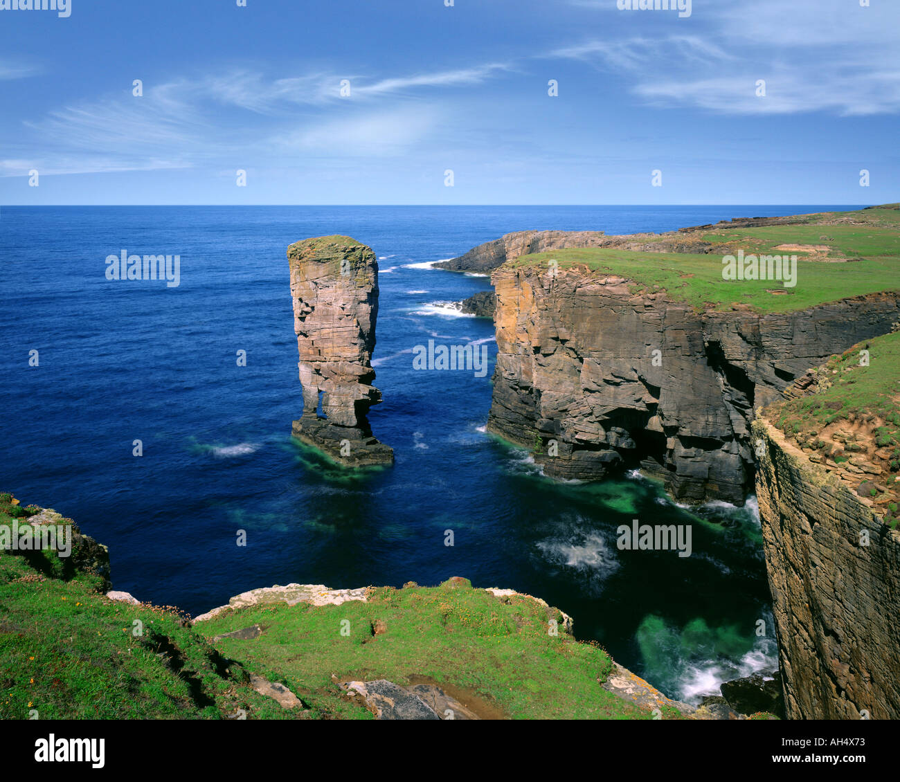 GB - Escocia: en la costa de la península Yesnaby Orkney Foto de stock