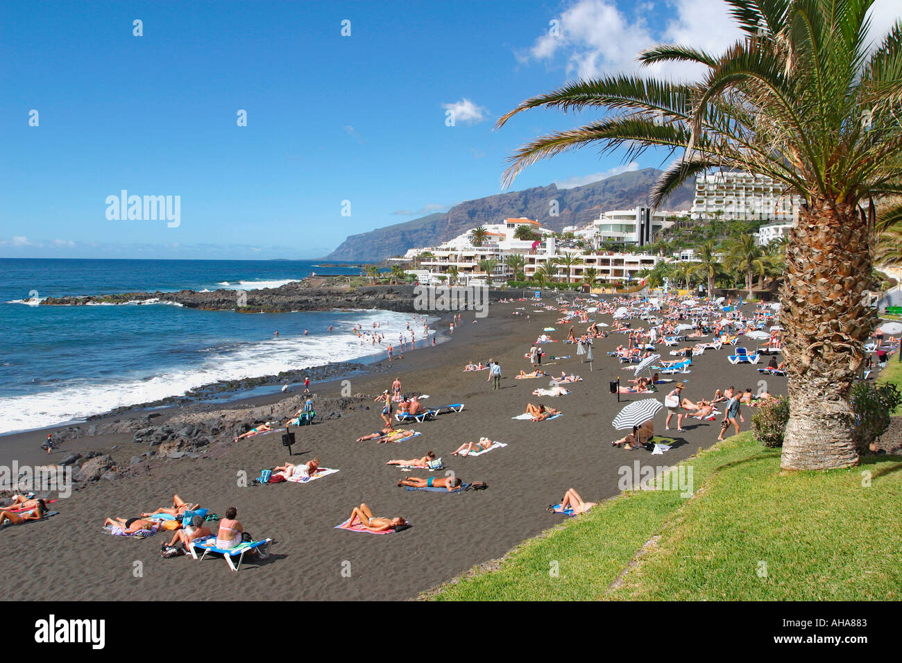 La playa de la Arena Puerto Santiago Tenerife Islas Canarias Fotografía de  stock - Alamy