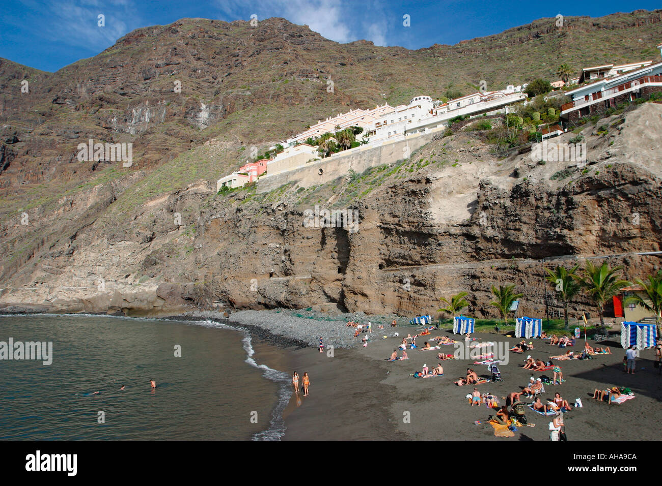 Playa de Los Gigantes, Puerto de Santiago, Tenerife, Islas Canarias, España  Fotografía de stock - Alamy